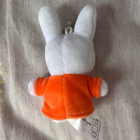 Miffy Orange Fitted Plushie Keychain & Bag Charm - Picture 3 of 4